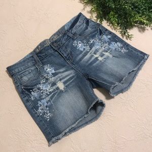 ⬇️ Vanilla Star - Jean Shorts with Embellishments